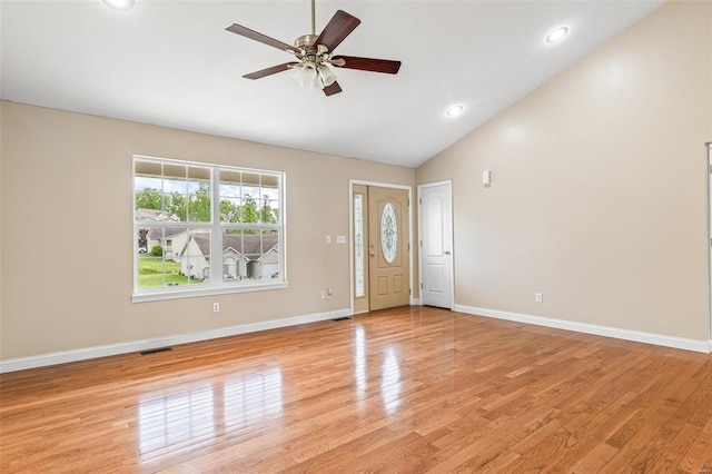 entryway with a ceiling fan, light wood-style flooring, lofted ceiling, and recessed lighting