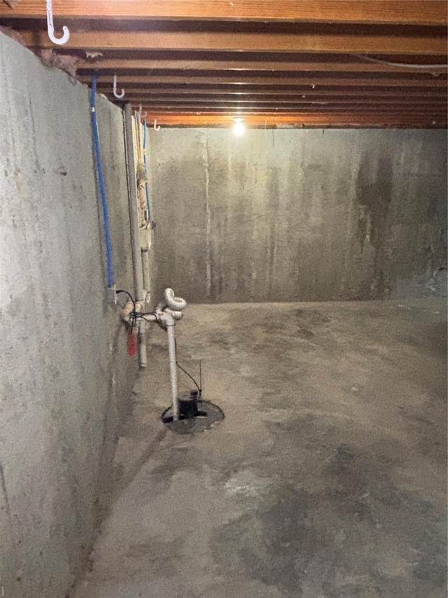 view of unfinished basement