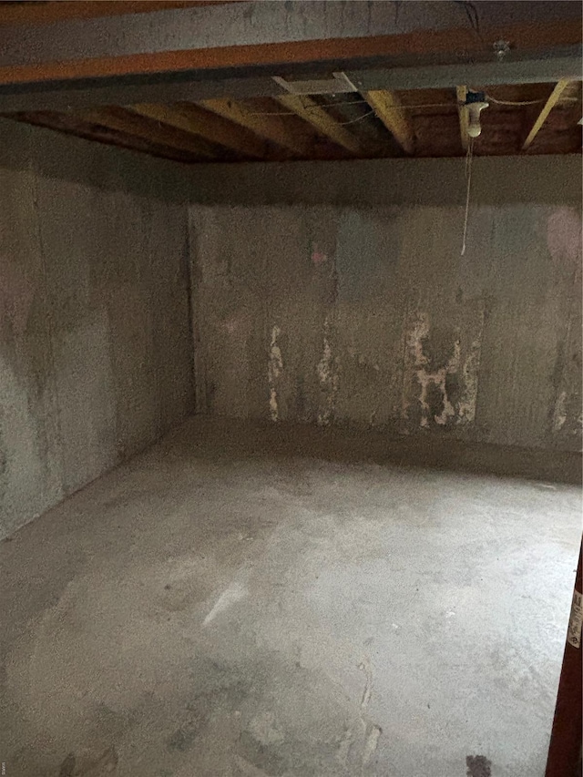 view of unfinished basement