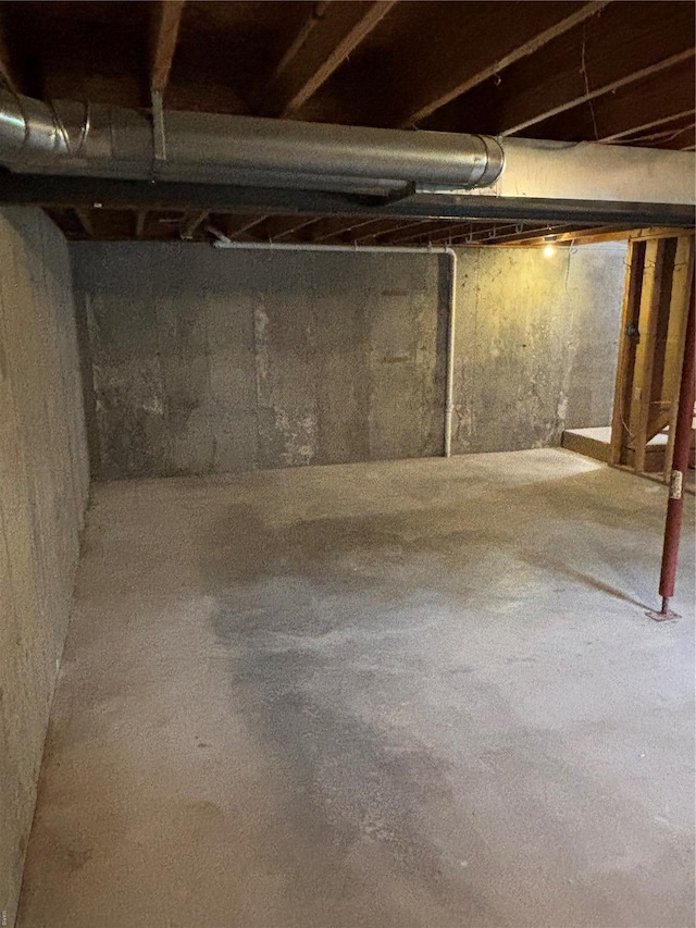 view of unfinished below grade area