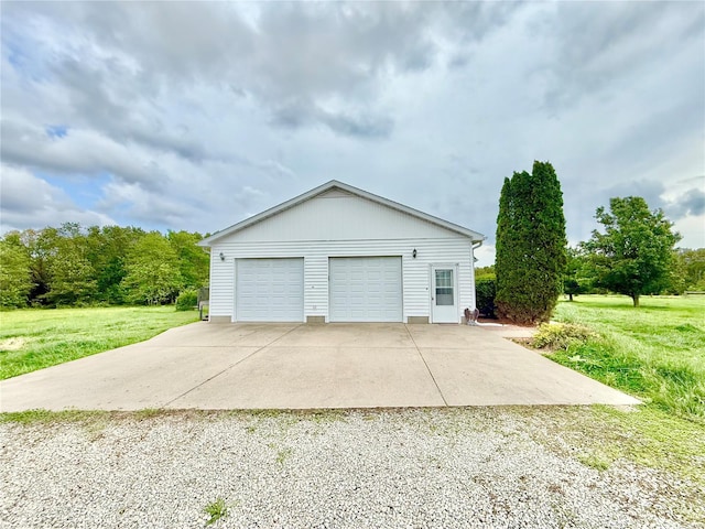 view of detached garage
