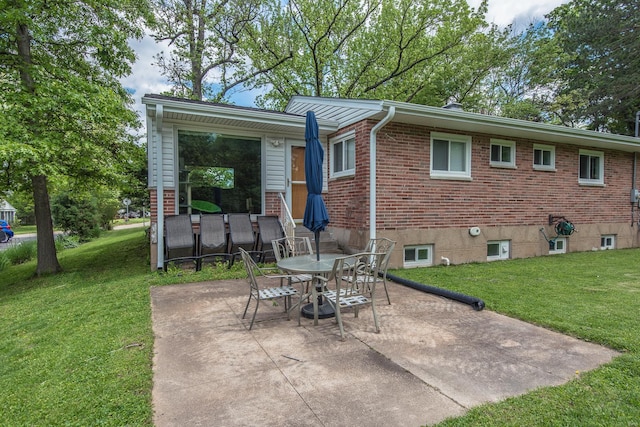 view of patio featuring outdoor dining space