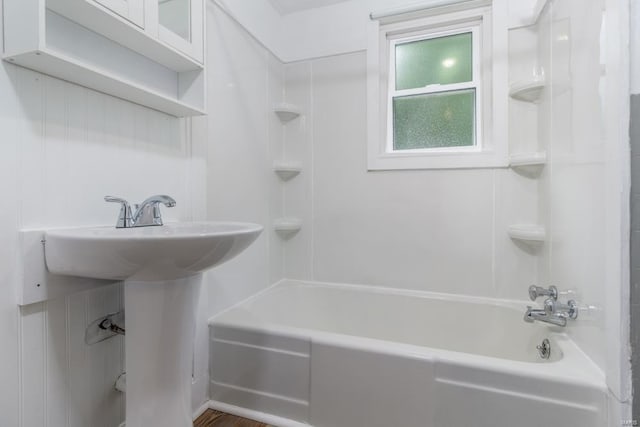 full bathroom featuring a sink and shower / tub combination