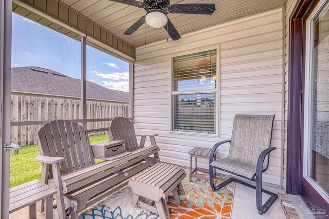 6319 Red Pepper Dr, Gulf Breeze, FL 32563 - sunroom featuring a ceiling fan