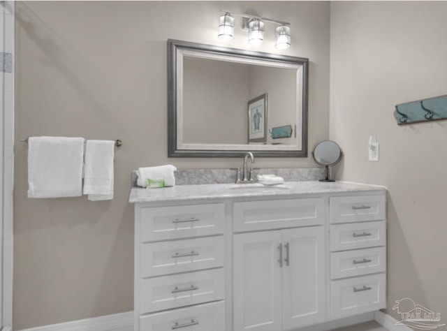 bathroom with vanity