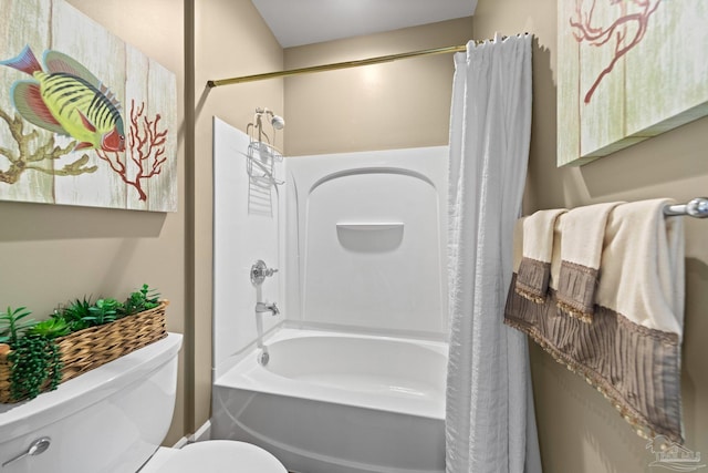 217 W Jackson St Unit 12, Pensacola, FL 32501 - full bath featuring toilet and shower / tub combo with curtain