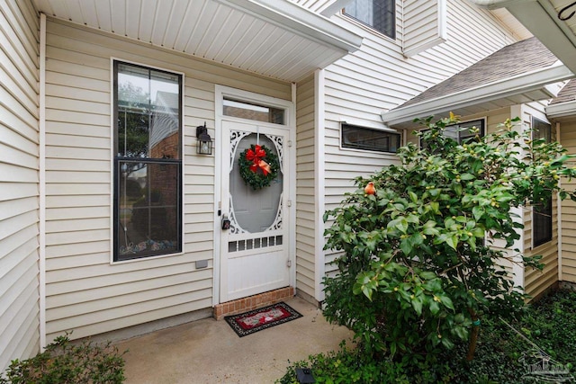 view of property entrance