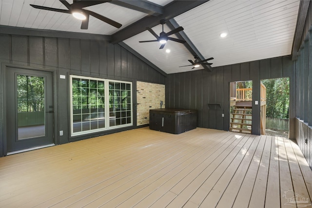 deck with ceiling fan