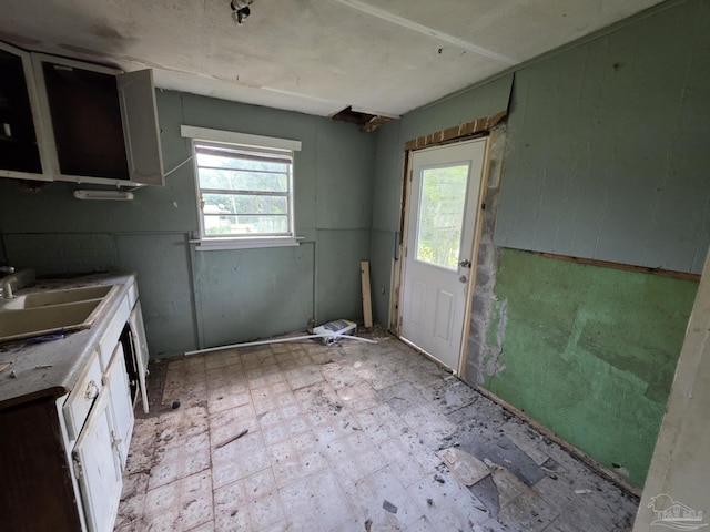 420 Forrest St, Cantonment, FL 32533 - kitchen with a sink