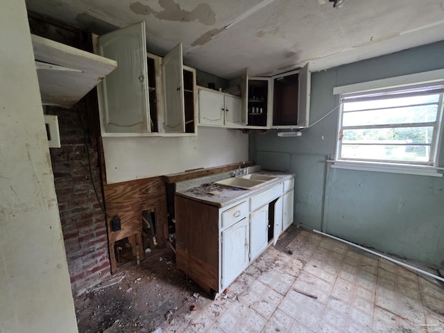 420 Forrest St, Cantonment, FL 32533 - kitchen featuring a sink and open shelves