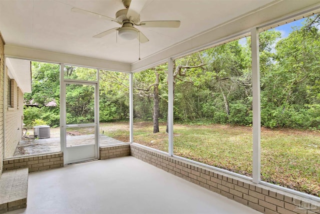1118 Tall Pine Trl, Gulf Breeze, FL 32561 - unfurnished sunroom with a ceiling fan