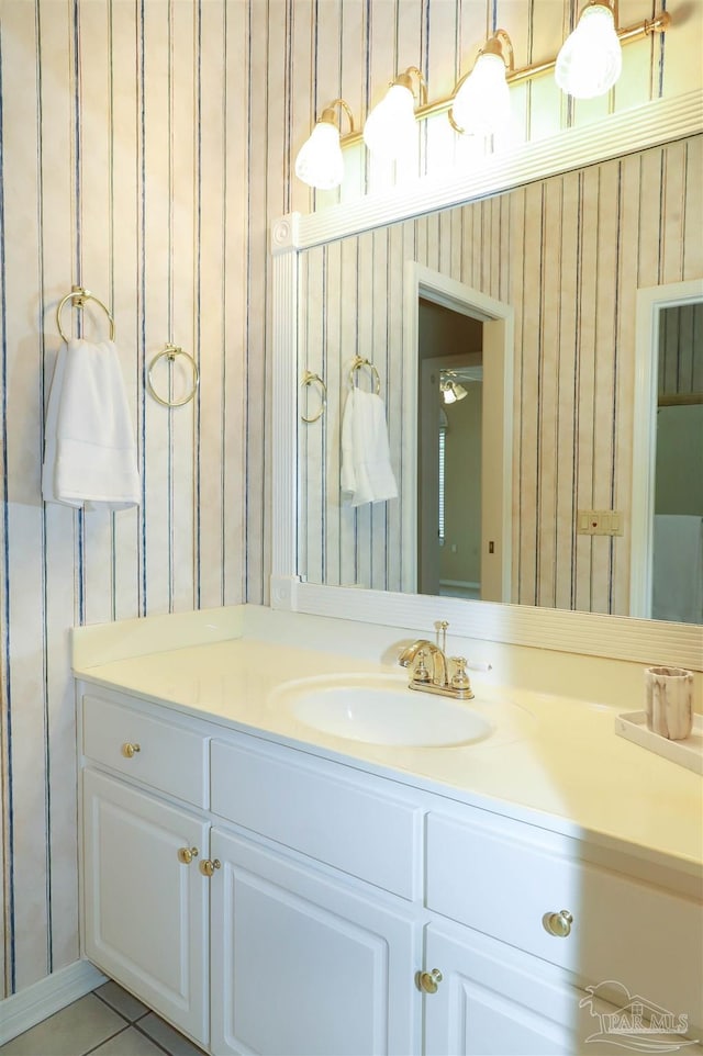 1200 Willowood Ln, Gulf Breeze, FL 32563 - bathroom with vanity