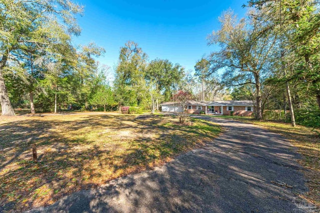 4900 Shell Rd, Milton, FL 32583 - view of front of home featuring driveway
