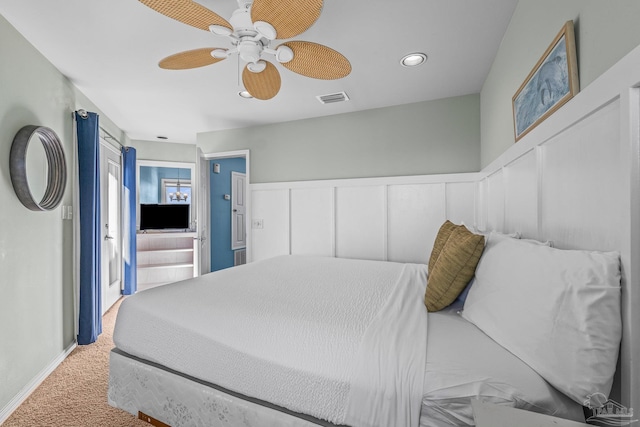 bedroom featuring carpet and ceiling fan