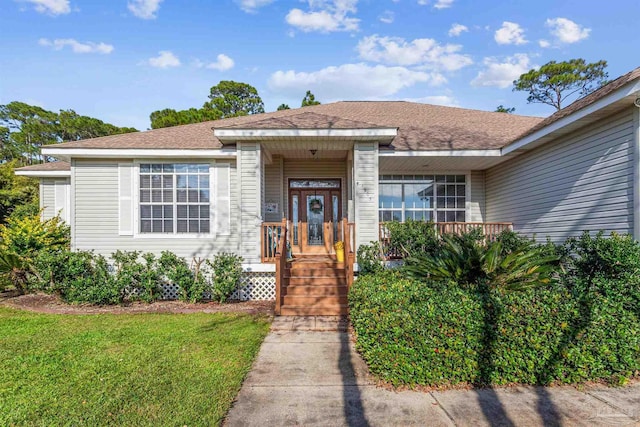 view of front of property with a front yard