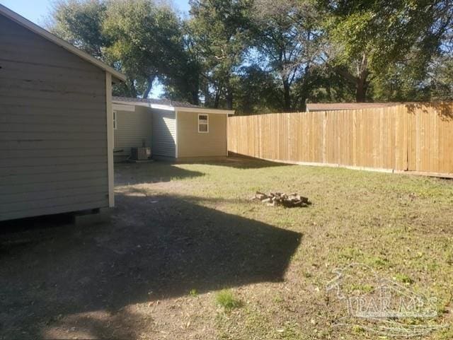 view of yard featuring fence