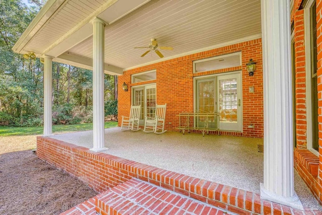 view of patio with covered porch and ceiling fan