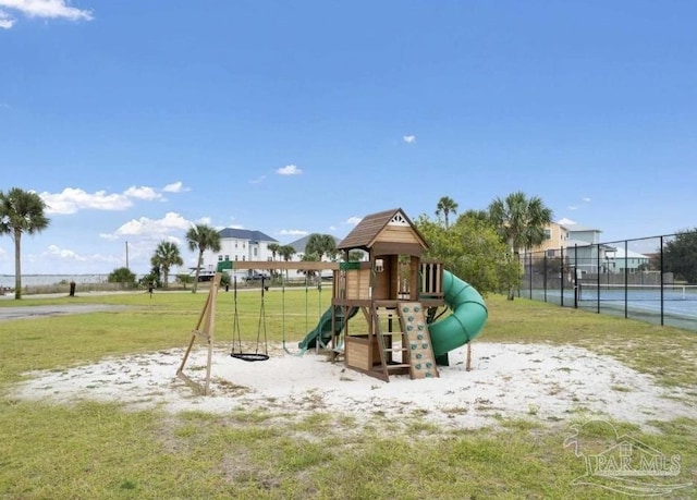 Listing photo 2 for 5527 Grande Lagoon Ct, Pensacola FL 32507