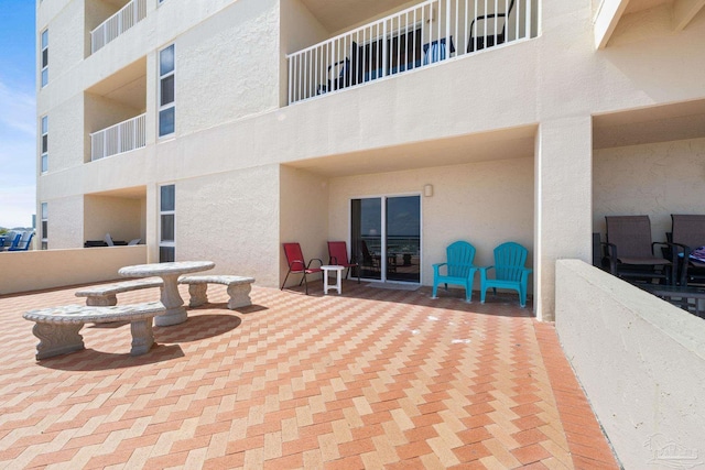 999 Ft Pickens Rd Unit 108, Pensacola Beach, FL 32561 - view of patio / terrace