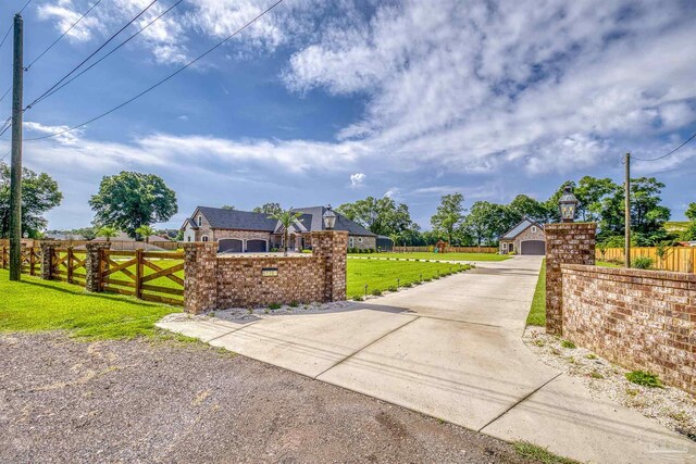 6126 E Fence Rd, Pensacola, FL 32526 - view of gate