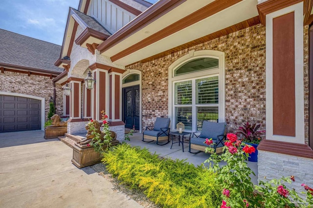 6126 E Fence Rd, Pensacola, FL 32526 - porch featuring concrete driveway