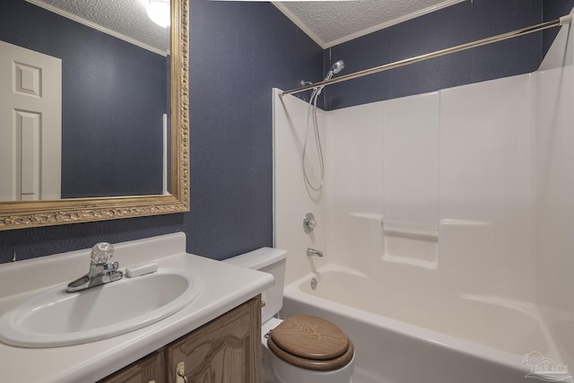 4416 Bellwood Cir, Pace, FL 32571 - full bath featuring toilet, a textured ceiling, crown molding, and  shower combination