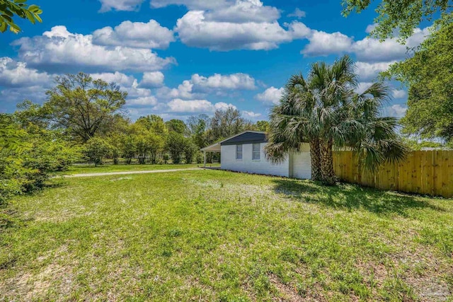 1029 Kearny Dr, Pensacola, FL 32505 - view of yard with fence