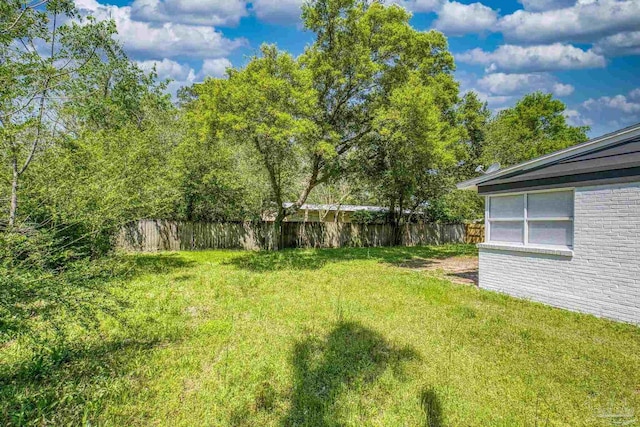 1029 Kearny Dr, Pensacola, FL 32505 - view of yard featuring a fenced backyard