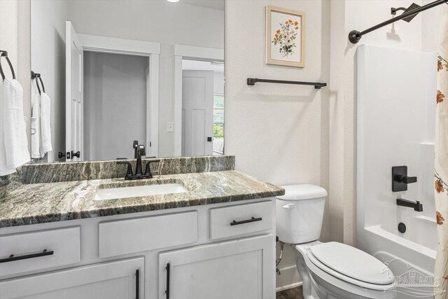 1412 Areca Palm Dr, Gulf Breeze, FL 32563 - full bath featuring vanity and shower / bath combination