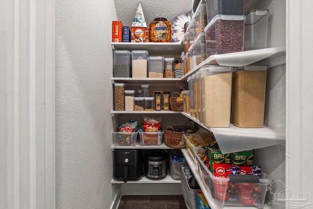1412 Areca Palm Dr, Gulf Breeze, FL 32563 - view of pantry