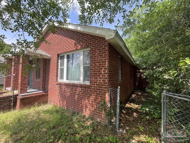 1500 N Hayne St, Pensacola, FL 32503 - view of home's exterior with brick siding