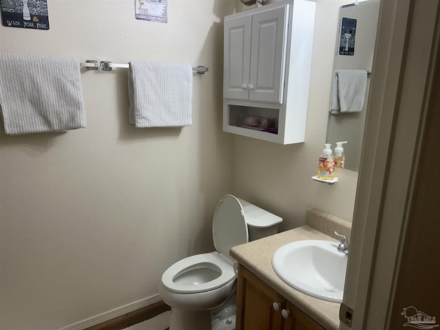 8714 Figland Ave, Pensacola, FL 32534 - half bath featuring toilet and vanity