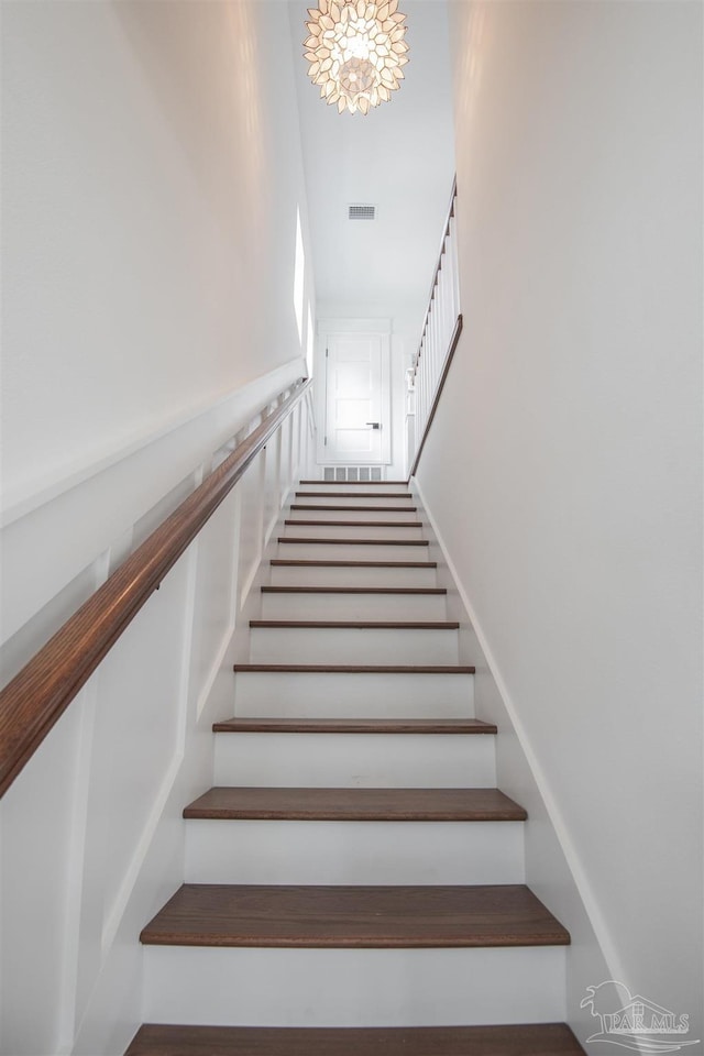 502 W Gregory St, Pensacola, FL 32502 - view of stairs