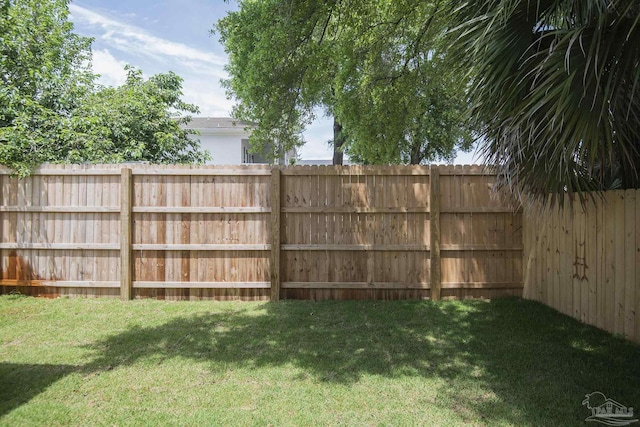 502 W Gregory St, Pensacola, FL 32502 - view of yard