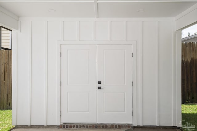 502 W Gregory St, Pensacola, FL 32502 - doorway to property featuring fence