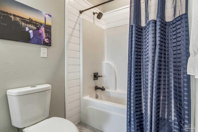 17290 Perdido Key Dr Unit A1, Pensacola, FL 32507 - full bath featuring shower / bath combo and toilet