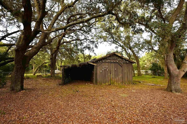 view of outdoor structure