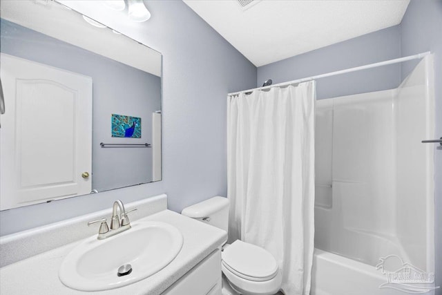 7951 Amethyst Dr, Pensacola, FL 32506 - bathroom with toilet, vanity, and shower / bathtub combination with curtain