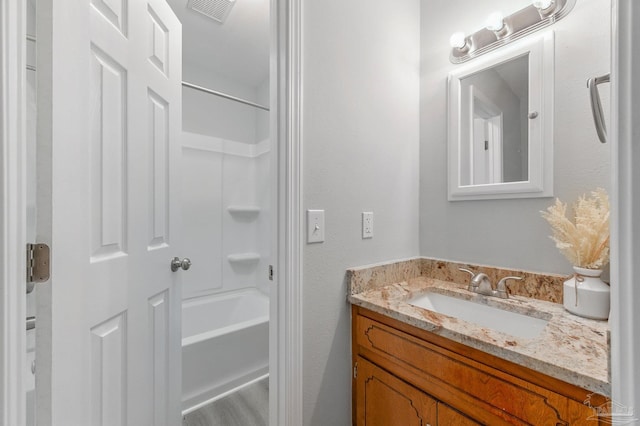 6257 Mohawk Trl, Milton, FL 32583 - bathroom featuring vanity and shower / bath combination