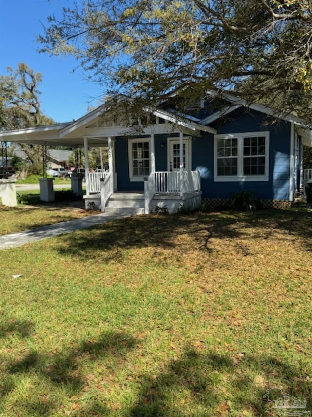 view of front of home featuring a porch and a front yard