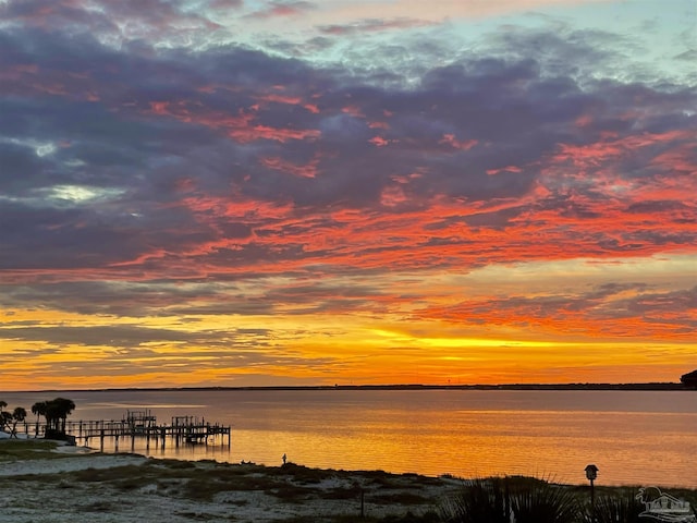 7464 Sunset Harbor Dr Unit 133, Navarre Beach, FL 32566 - property view of water