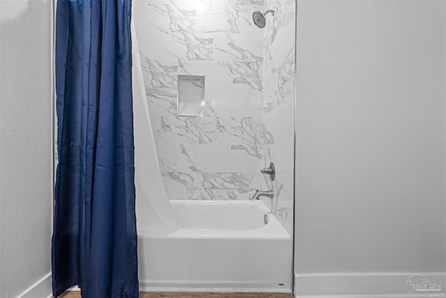 1121 W Romana St, Pensacola, FL 32502 - bathroom with shower / bath combination with curtain