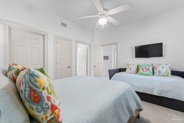 bedroom featuring ceiling fan