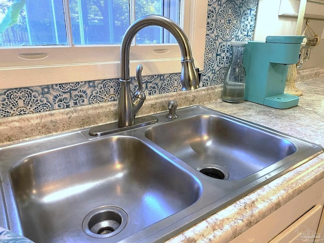 details with sink