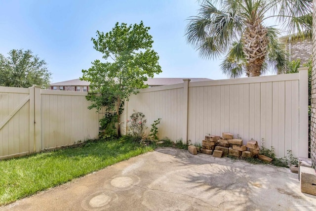 2107 Wilsons Plover Cir, Navarre, FL 32566 - view of patio / terrace