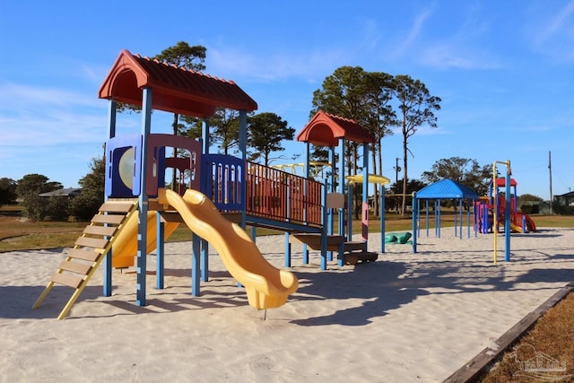 7244 Frankfort St, Navarre, FL 32566 - view of jungle gym