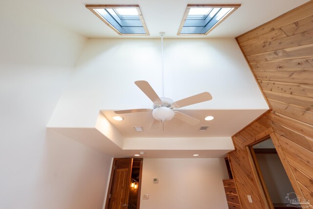 431 E Zarragossa St Unit B, Pensacola, FL 32502 - detailed view of a skylight, wood walls, recessed lighting, and ceiling fan