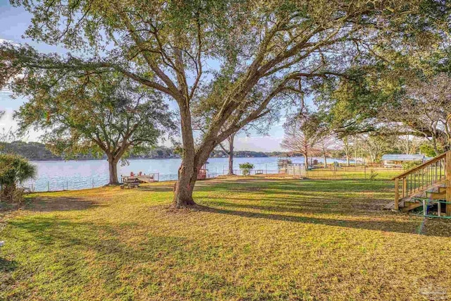 view of yard with a water view