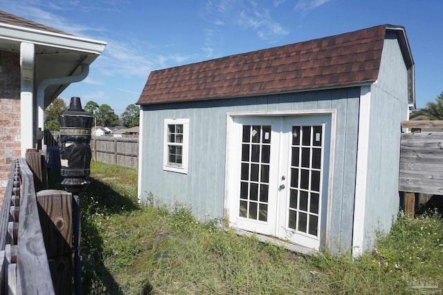 view of outbuilding