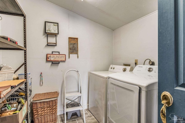 110 Glover Rd, Century, FL 32535 - laundry room with independent washer and dryer